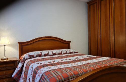 Oulx Apartment | Pet-Friendly Oceanfront Retreat at Casa Vacanze Oberje
