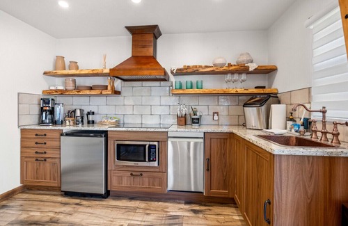 Wimberley House | Intimate Luxury Escape with Pool, Sauna & Top Guest Rating