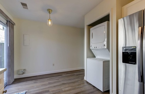 Crofton Condo | Idyllic Two Bedroom Condo with Breakfast & Family Amenities