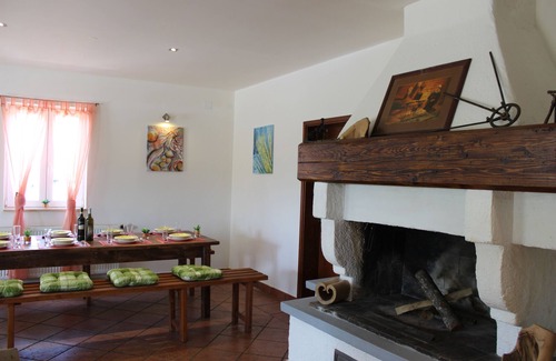 Dicmo Villa | Idyllic Villa Julia: Relaxing Pool & Family-Friendly Amenities