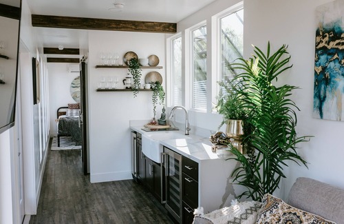 Temecula Villa | Romantic Villa Steps from Nearby Wineries and Pet-Friendly