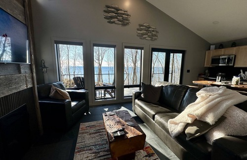 Brevort House | Enchanting Waterfront Retreat on Lake Michigan - Explore the UP
