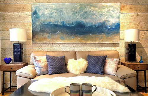 Sandisfield House | Indulge in Sweet Dreams Retreat with Spa & Pool Access