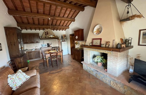 Guardistallo Cottage | Romantic Oceanfront Retreat with Top Amenities Awaits You
