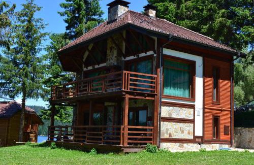 Batak Resort | Romantica Forest Guest House: Oceanfront Getaway & Spa