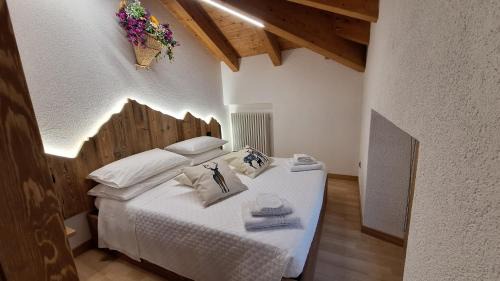 Grosio Apartment | Romantico: Perfect Weekend Getaway for Couples in Valtellina