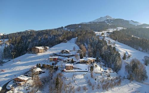 Sankt Johann in Tirol Apartment | Elegant Romantik Aparthotel Sonnleitn with Ocean Views