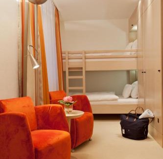Juist Hotel | Romantik Hotel Achterdiek: 4-Star Retreat with Hot Tub