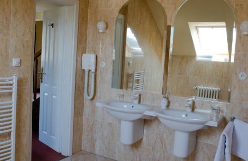 Tabor Hotel | Romantik Hotel Eleonora: Spa, Pool & Pet-Friendly Paradise