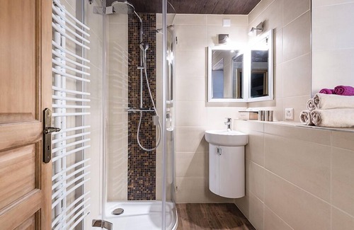 Charmey Hotel | Experience Elegance at Romantik Hotel L'Etoile – Rated 9/10