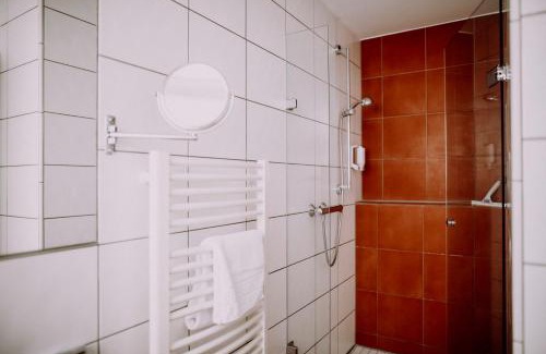 Bad Nenndorf Hotel | Discover Romantik Hotel Schmiedegasthaus Gehrke - 4 Star Retreat