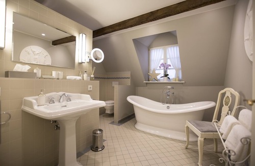 Mitte Hotel | Discover Romantik Hotel zur Glocke - Rated 9.8/10 for Comfort