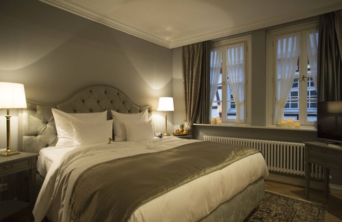 Mitte Hotel | Discover Romantik Hotel zur Glocke - Rated 9.8/10 for Comfort