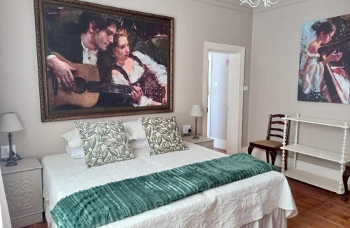 Bloemhof House | Cozy Romantika Guesthouse - Child Friendly & Highly Rated