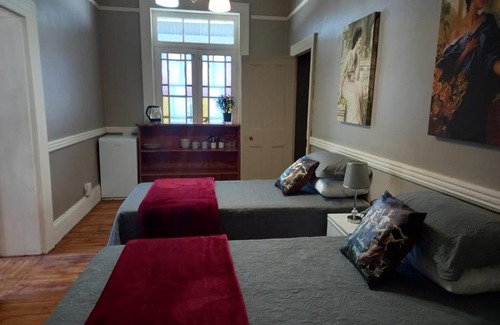 Bloemhof House | Cozy Romantika Guesthouse - Child Friendly & Highly Rated