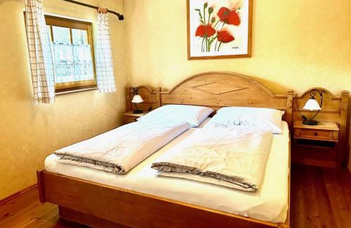 Breitenbrunn Ski Chalet | Romantikchalet: A Family-Friendly Escape with Great Reviews