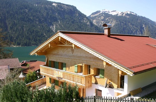 Haller Apartment | Romantic Getaway at Romantiksuite am Brändle - Family Friendly