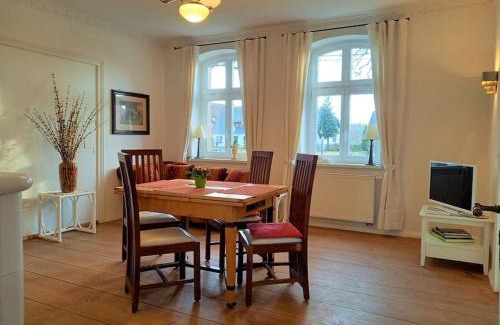 Muritz Apartment | Enchanting Unter den Linden Getaway - 4-Star, Top Rated