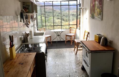 Dolcedo House | Romantic Casa Limone: Family-Friendly Getaway Awaits