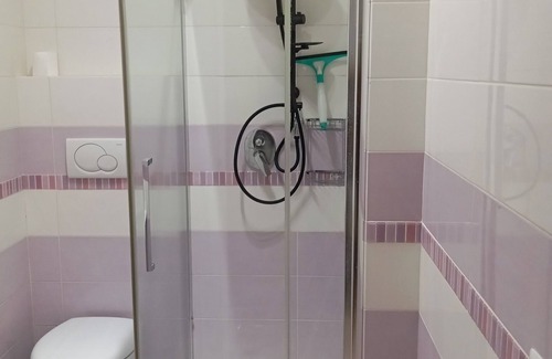 Gianicolense House | Rome-big and very nice room with private bathroom - 10' from the historic center