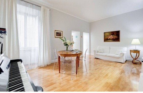 Vatican Apartment | Elegant 3-Bedroom Apartment near Vatican - Guest Rated 9.6