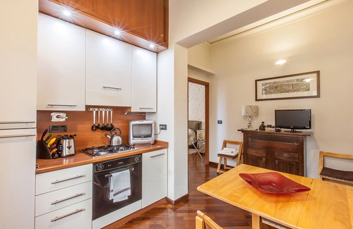 Rione VI Parione Apartment | Exceptional Apartment in the Heart of Rome's Historic Center