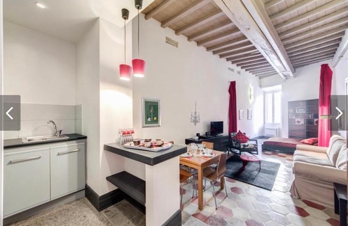 Roman Ghetto Apartment | Discover Rome's Heart with Child-Friendly Accommodations