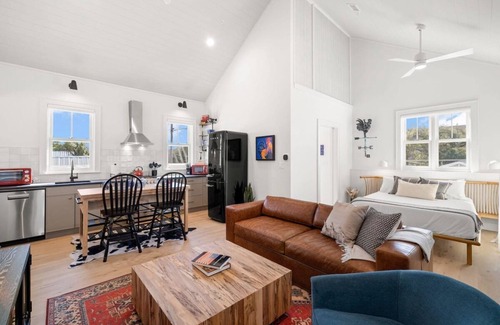 Historic Ybor House | Cozy Romeo & Julieta Studios Near Vibrant 7th Ave