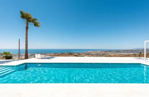 Caleta de Velez House | Romero, detached chalet