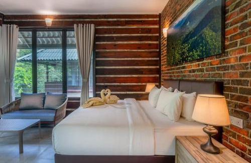 Sembrong Cabin | Discover Rompin Rainforest Lodge: Guest Rated 9.6/10