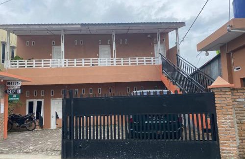 Berastagi House | Top-Rated RON'S Guest House: Ideal for Backpackers