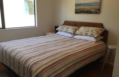Whiritoa House | Family-Friendly Retreat at Ronas - Whiritoa Beach Bach