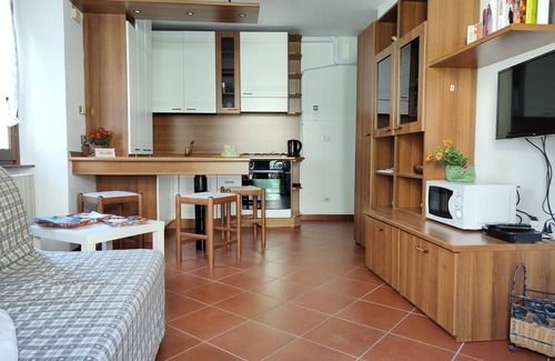 Bellagio Apartment | Roncati: Prime Apartment with Pool & Lake View in Bellagio