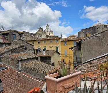 Ronciglione Apartment | Ronciglione Home di F & E