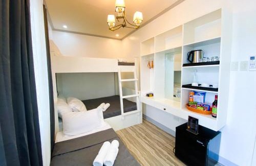 Sipocot Bed & Breakfast | Pet-Friendly Stay at Ronina's Sipocot Hotel with Ocean Views