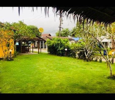 Takua Pa House | Affordable Oceanfront Escape at Roo Poo Guest House