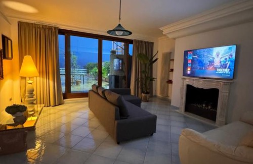 Somma Vesuviana Apartment | Pet-Friendly Roof Apartment with Hot Tub & Top Reviews