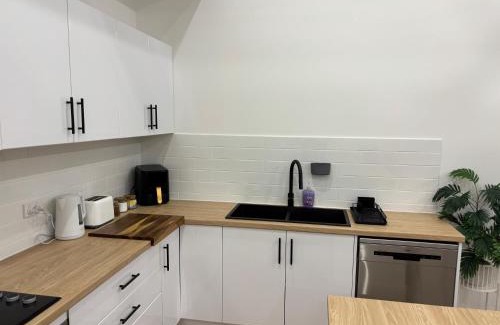 Broken Hill Apartment | Roof Top Twin Ensuite CBD Apartment