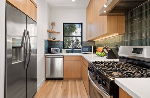 Historic Filipinotown House | Rooftop House with DTLA Views, Steps from Dodger Stadium