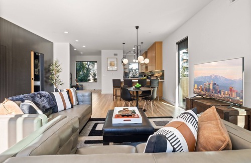 Historic Filipinotown House | Rooftop House with DTLA Views, Steps from Dodger Stadium