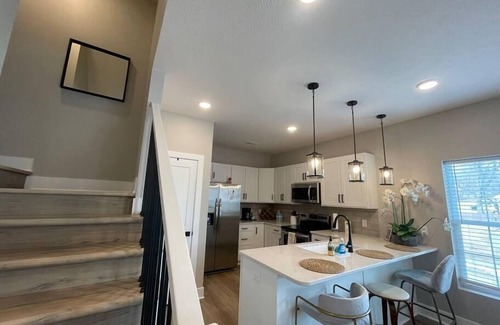 Dahlman House | Discover DAHLMAN Rows: Close to Downtown with Parking