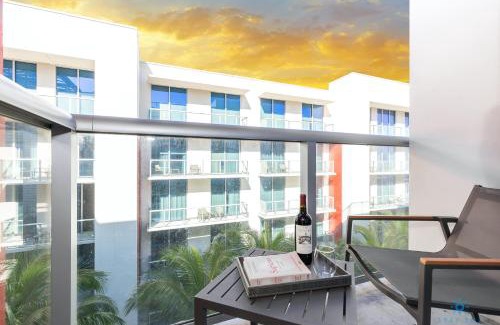Hollywood Hotel | Rooftop Pool Balcony Hollywood Beach Broad walk