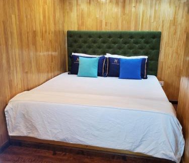 Male Apartment | Rooftop Rooms