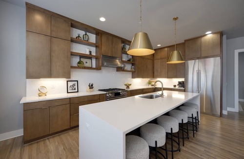 Haynes Area House | Rooftop Skyline Views in Downtown Nashville - Sleeps 12