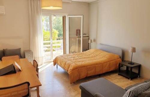 Papagou-Holargos Apartment | Elevated Rooftop Studio Apt near Metro Cholargos