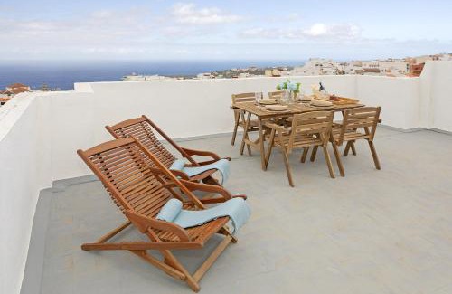 El Guincho Apartment | Convenient City-Center Apartment with Professional Coffee Machine