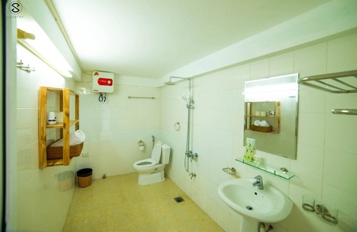 Nhat Tan House | Cozy Rooftop Retreat for Couples at Em Am Homestay
