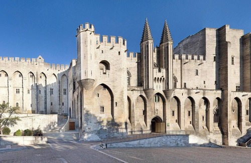 Vedene Apartment | ROOM 10 MNS AVIGNON 30 M2, AIR-CONDITIONED INDEPENDENT ENTRANCE PRIVATE PARKING