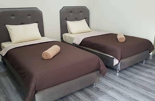 K. Wang Chao Hotel | Cozy Room 18 at PTT Wangchao with Breakfast Included