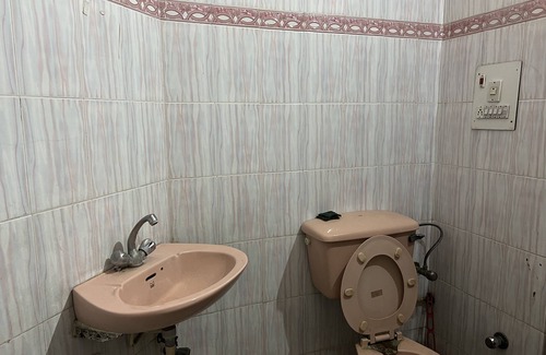 Amritsar Apartment | Cozy Retreat - Your Home Away From Home for Families
